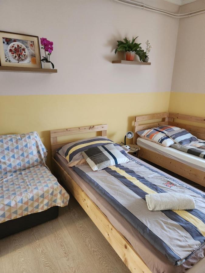 Orsi Apartman / vendegház Kecskemét Buitenkant foto