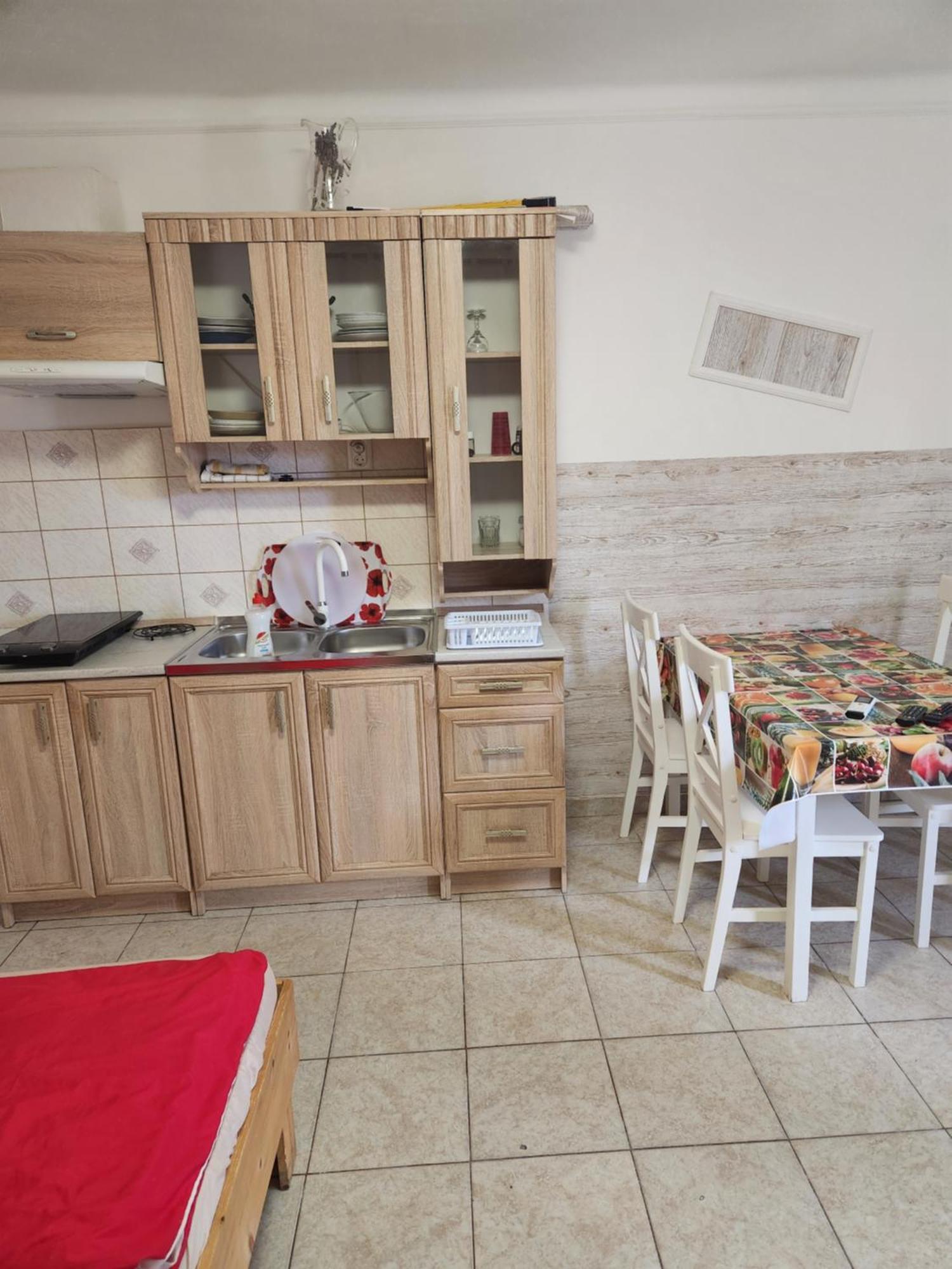 Orsi Apartman / vendegház Kecskemét Buitenkant foto