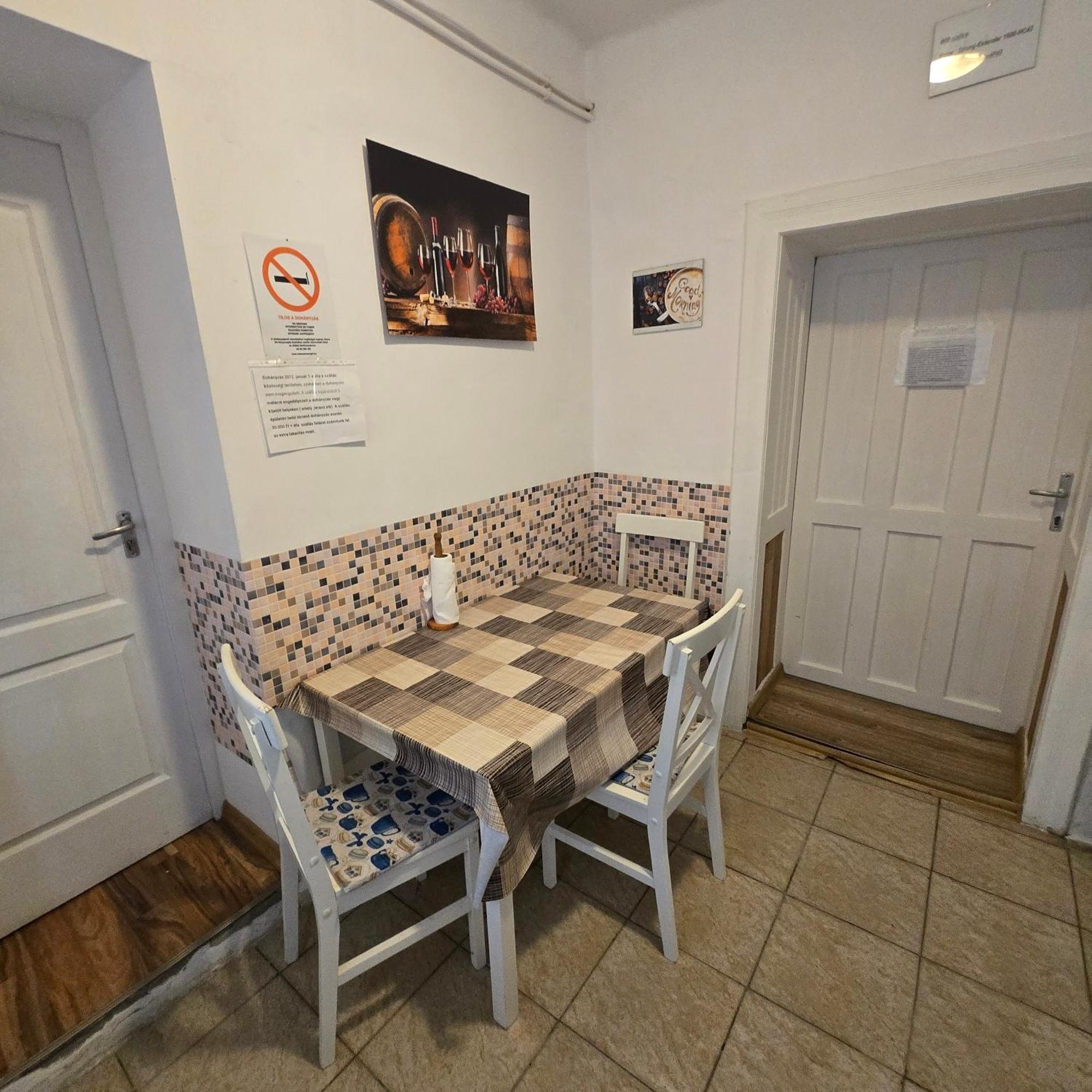 Orsi Apartman / vendegház Kecskemét Buitenkant foto