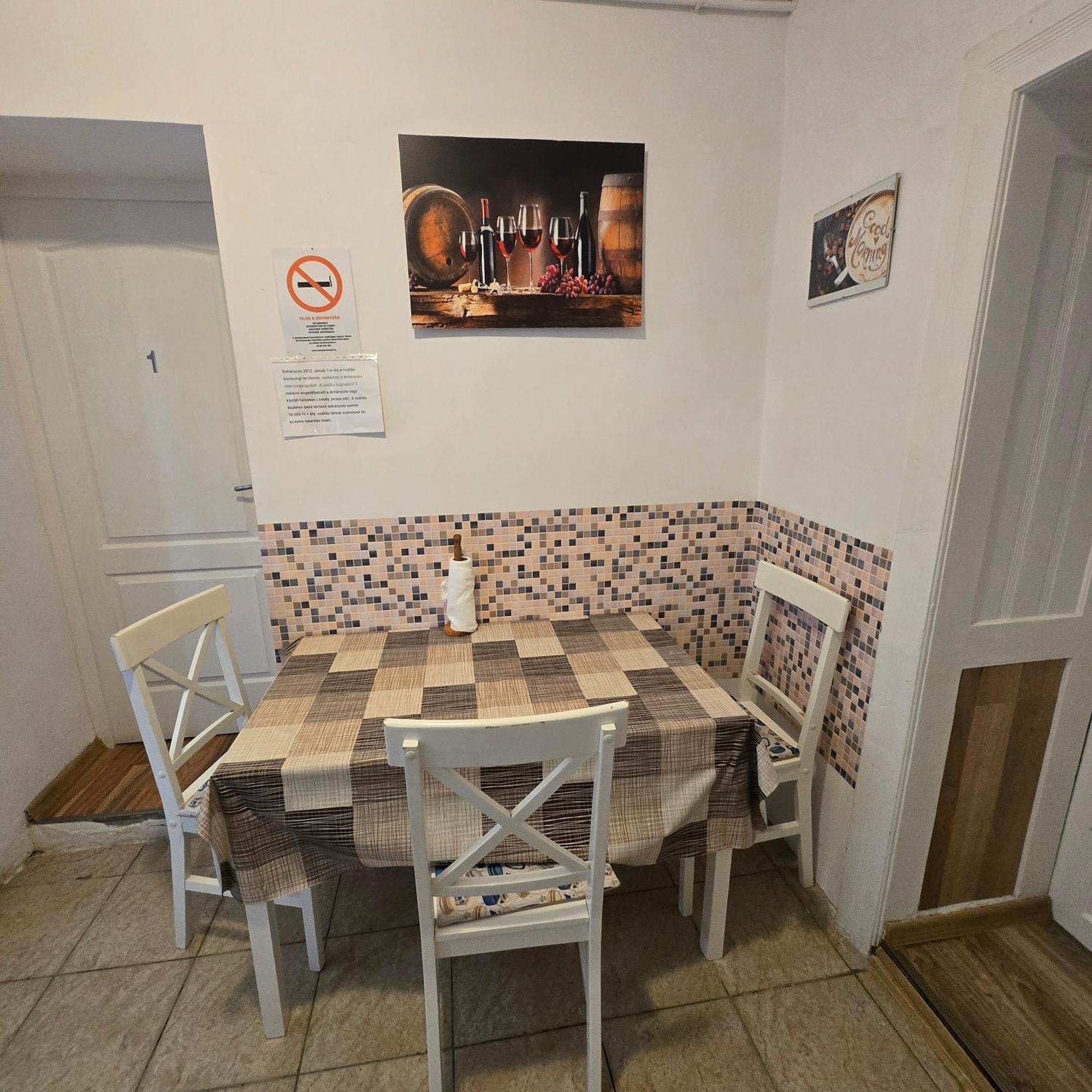 Orsi Apartman / vendegház Kecskemét Buitenkant foto