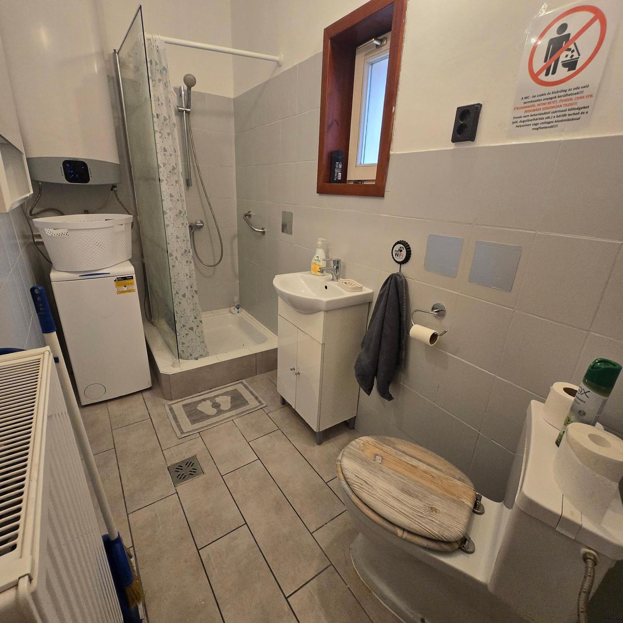 Orsi Apartman / vendegház Kecskemét Buitenkant foto